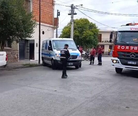 Un joven se habría suicidado en un local ubicado en Ayacucho y Orán