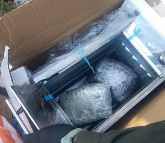 Boliviano cruzo el Bermejo en Aguas Blancas con 4 kilos de marihuana en un horno eléctrico