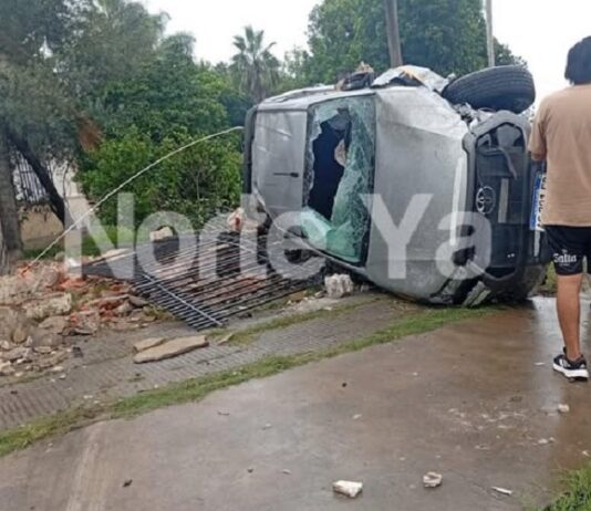 Persecución, vuelco y sospecha de droga en Orán