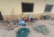 Dos delincuentes entraron a la Municipalidad de Las Lajitas y se llevaron todo lo que pudieron cargar