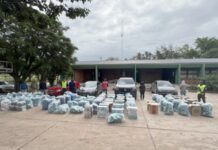 Gendarmes pararon en Anta una caravana de vehículos con coca, cigarrillos y antenas satelitales