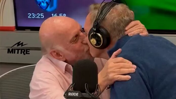 Pagani besa a Bonelli