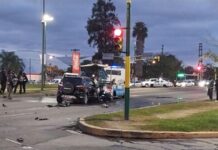 Fuerte choque en Av. Paraguay: borracho al volante terminó grave y con el auto incendiado