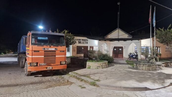 camion con guano en la silleta