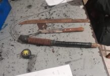 5 estudiantes fueron demorados tras una pelea portando machetes y cuchillos en sus mochilas