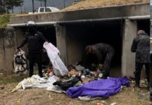 Volvieron a desalojar a personas que viven en los canales Esteco y Asunción