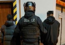 Fueron detenidos cuando intentaban robar una moto en pleno centro