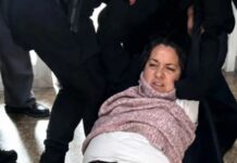 Crimen de las francesas: la mujer de Vera se negó al hisopado, se tiro al suelo y quiso morder a los peritos