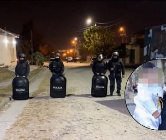 La expareja del policía muerto confirmó que fue atacada tras negarse a retomar la relación