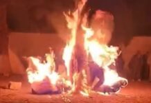 Sacan de una comisaría y queman vivos a tres jóvenes acusados de robo en Bolivia