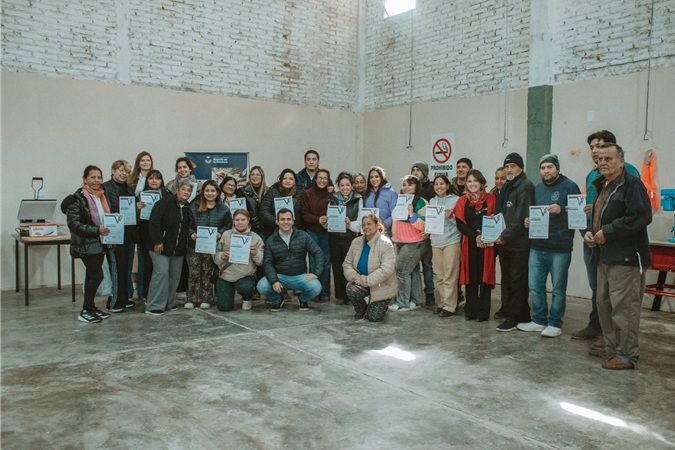 Rosarinos reciben certificados