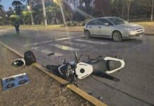 Violento choque en avenida Arenales: una motociclista terminó hospitalizada