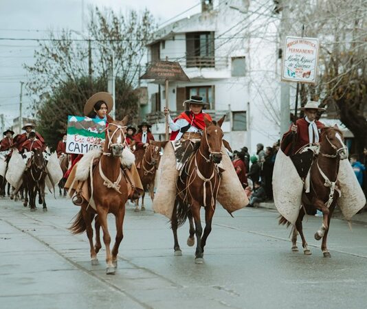 Rosario de la Frontera rindió homenaje a Güemes con una multitudinaria jornada patriótica