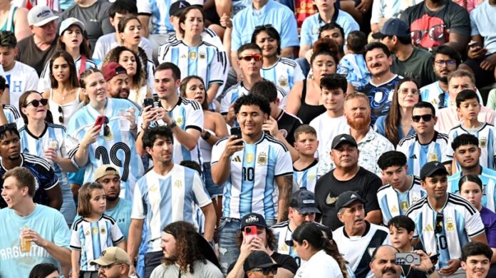 hinchas argentinos