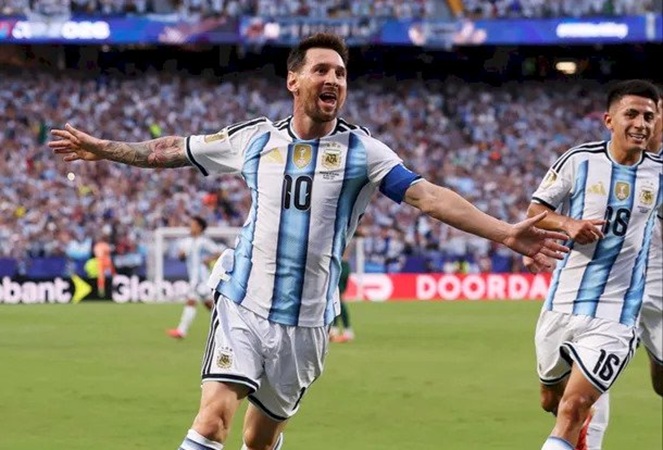 messi festejando
