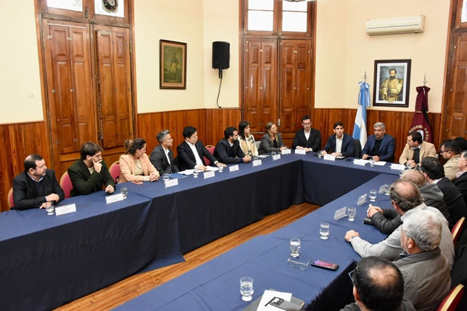 senadores con camara minera