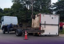 Tartagal: un camión frigorífico perdió la caja de carga en el acceso sur y generó un operativo de seguridad