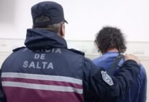Detienen a un uruguayo vendiendo marihuana en la Plaza 9 de Julio