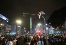Dos personas murieron durante la final del Mundial entre Argentina y España