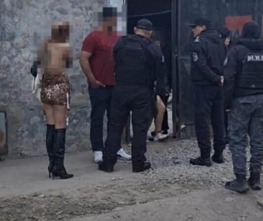 La Policía clausuró tres fiestas clandestinas en Salta: había menores, venta de alcohol y más de 230 asistentes