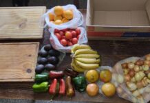 El Centro de Videovigilancia detectó un robo de frutas y verduras desde una camioneta en la vía pública