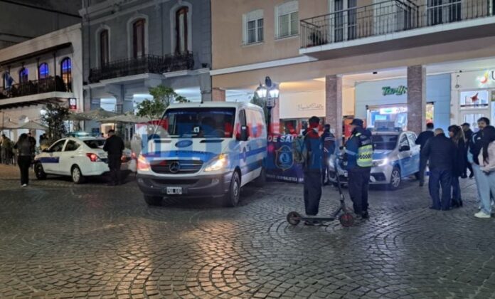 turista muerto en la plaza 9 de julio