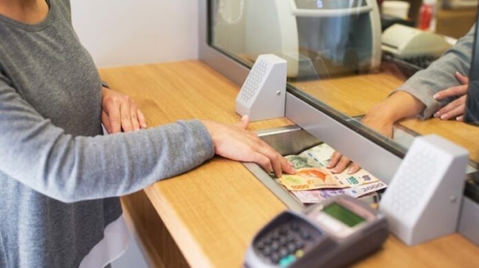cajera de un banco