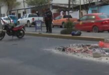 Frenada a ciegas, cascos por el aire y la trampa de una obra mal señalizada en la avenida Sarmiento