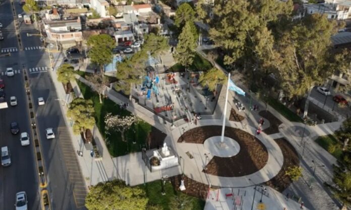 plaza evita1