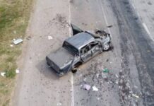 Milagro en la autopista: durmió al volante, cruzó de carril a toda velocidad y terminó atrapado entre los hierros